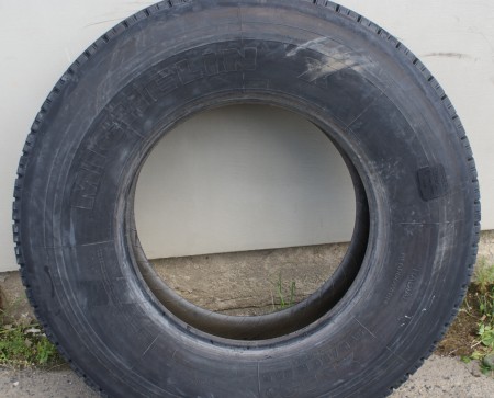 MICHELIN XDE2 295/80 R22,5 (protektor)